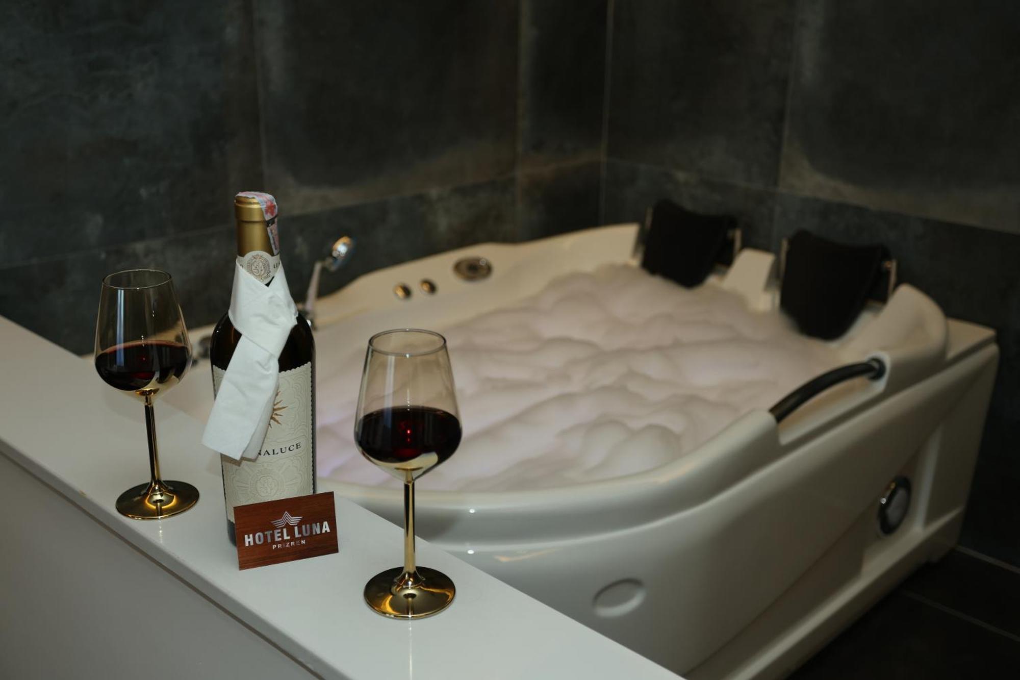 Hotel Luna Prizren Zewnętrze zdjęcie